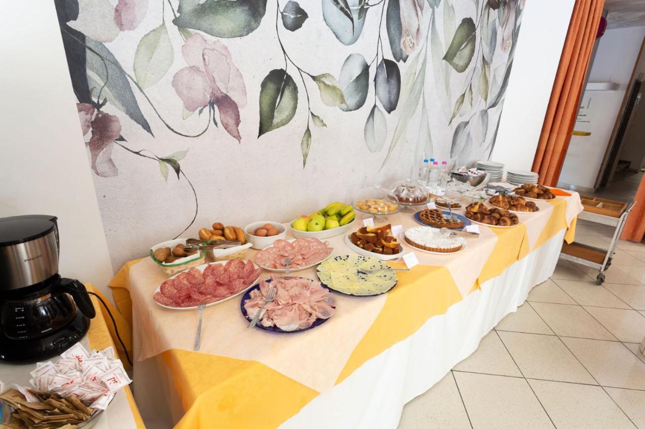 Hotel Zenith Rimini Eksteriør billede