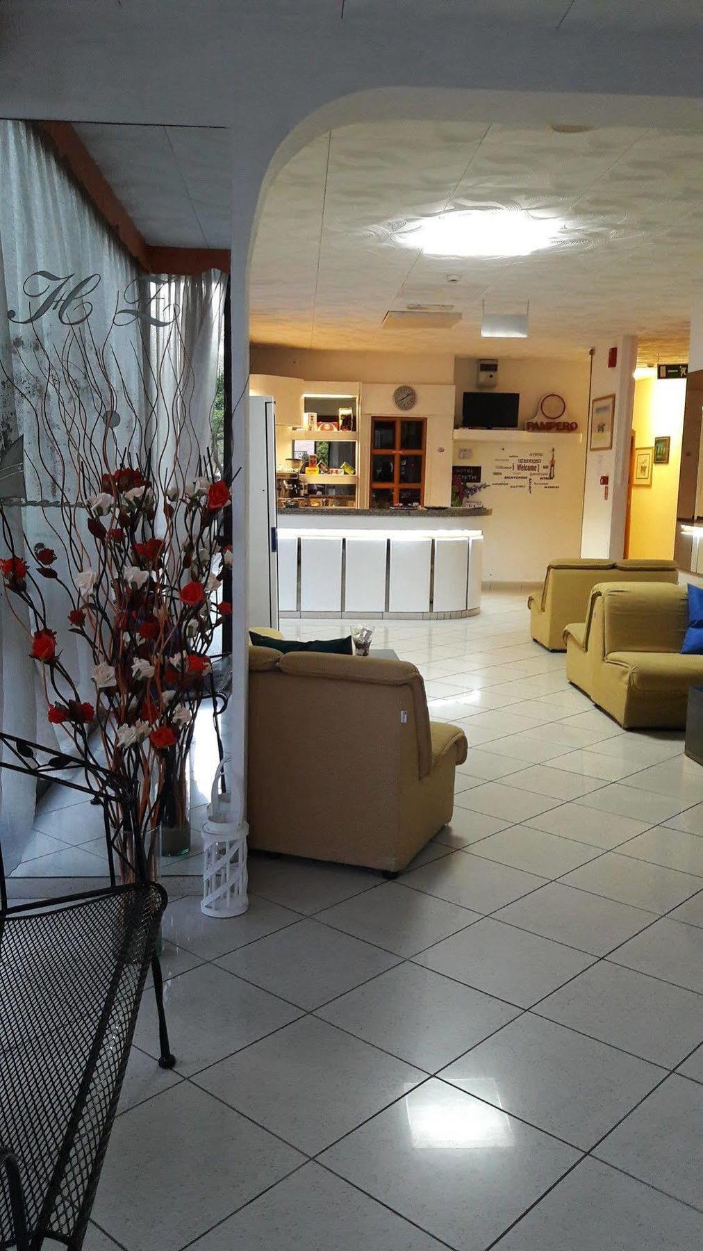 Hotel Zenith Rimini Eksteriør billede
